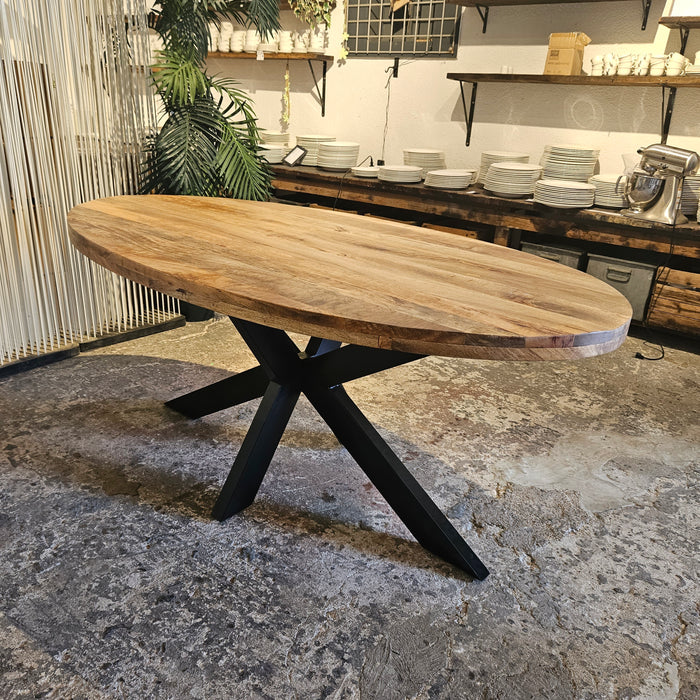 Dining table Oval 180x100cm (6cm top)