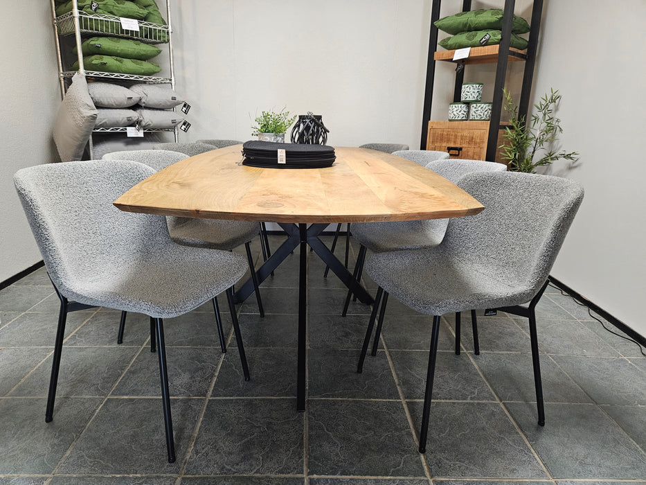 Dining table Danish Oval 240x110cm (25mm top - Center leg)