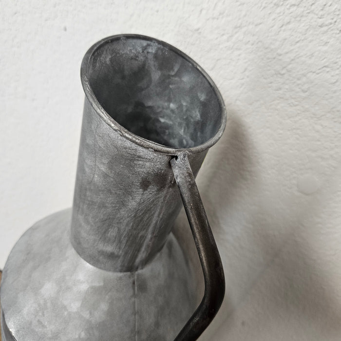 Parlane milk jug gray (+/- 60cm)