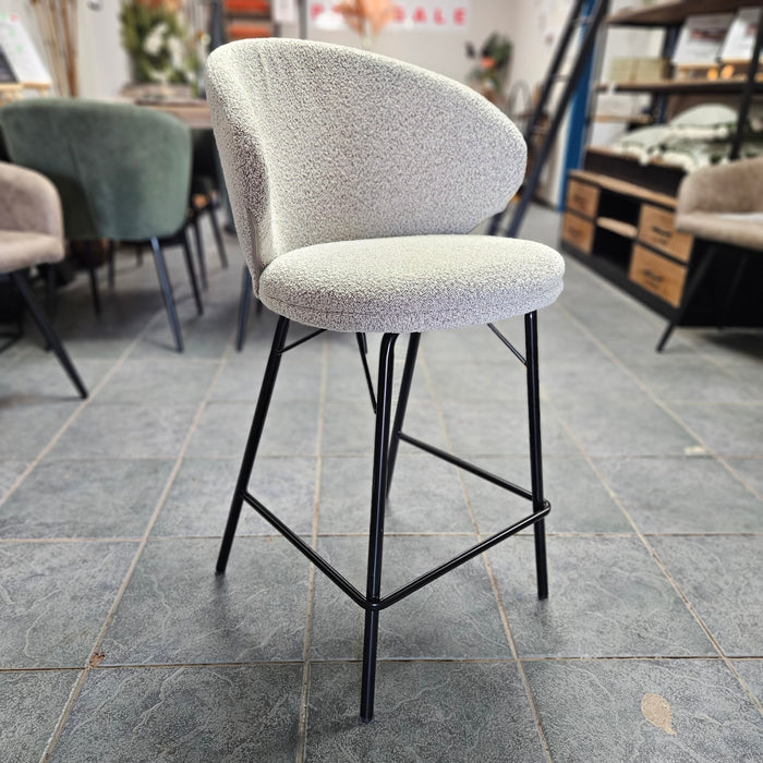 Bar stool Hedda 65cm | Boucle Beige (CH3)