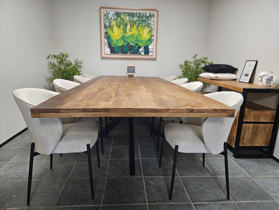 Dining table straight 300*120cm - 6cm top - center leg (c2)