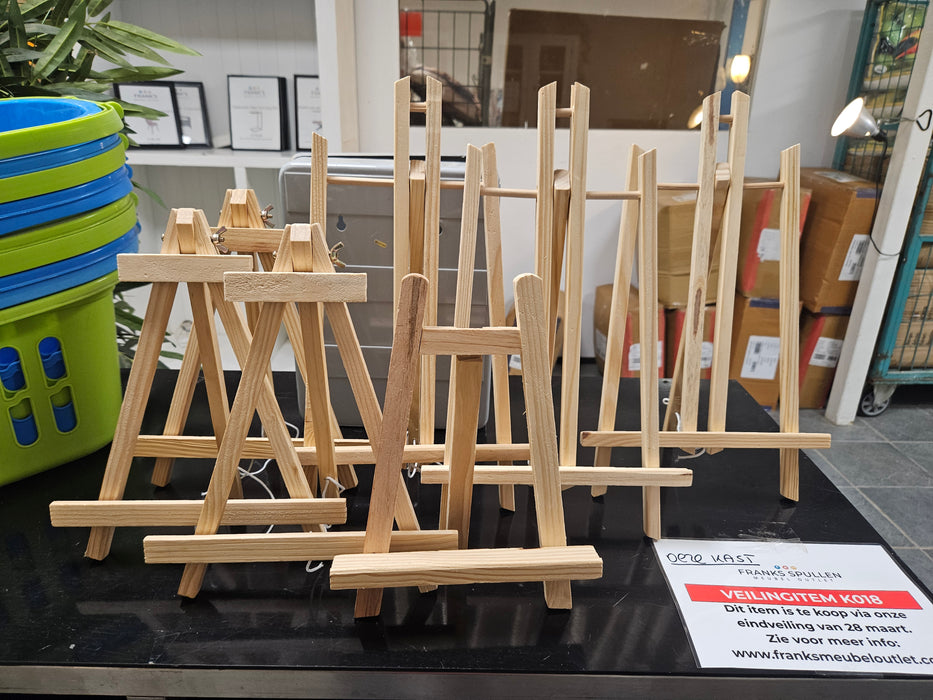 K037 | Set van 7 kleine display standaards
