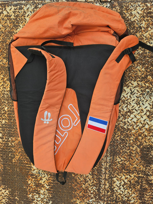 K049 | Mega TOTTO demo tas oranje