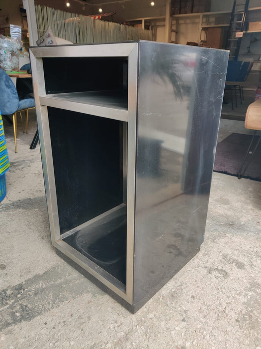 K019 | Zwart presentatie kastje - 51,5x90x50,5. Bxhxd