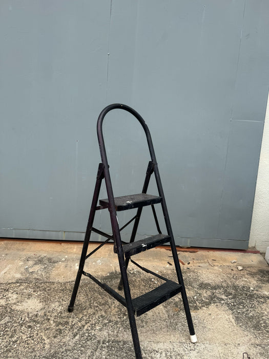 K056 | Keukentrapje 70cm tot bovenste trede