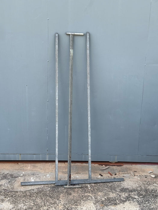 K059 | Metal clothes rack 155(W)*155(H)
