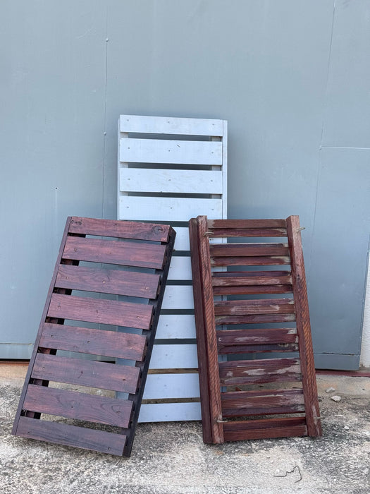 K070 | Set of hardwood ceiling racks for wine glasses